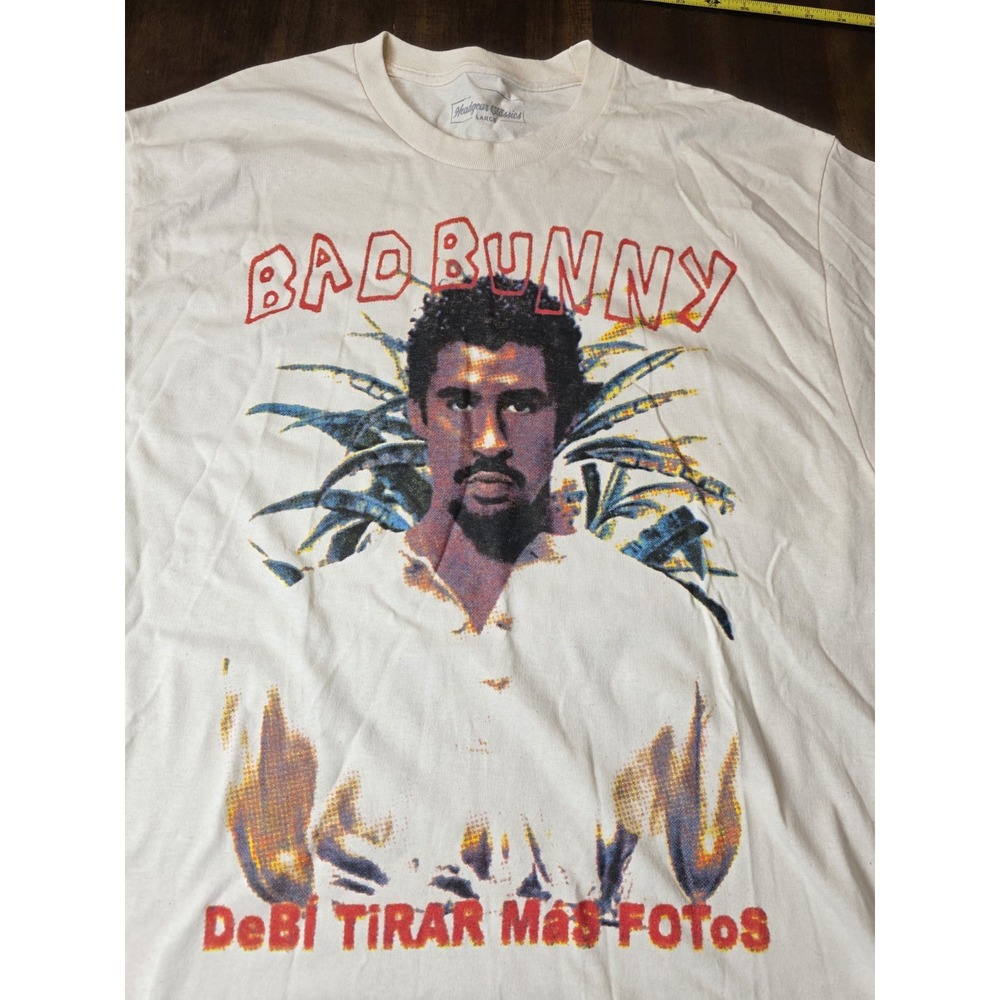 Bad Bunny Debi Tirar Mas Fotos Headgear Classics Graphic T Shirt Large New